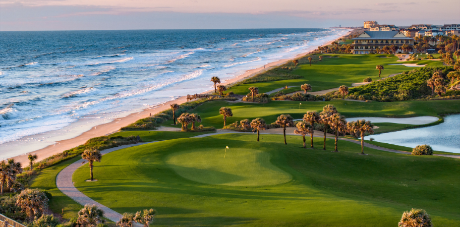 Golf next to the Atlantic